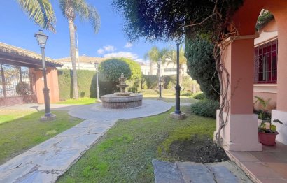 Resale - House - Detached Villa - Marbella - Marbella Centro