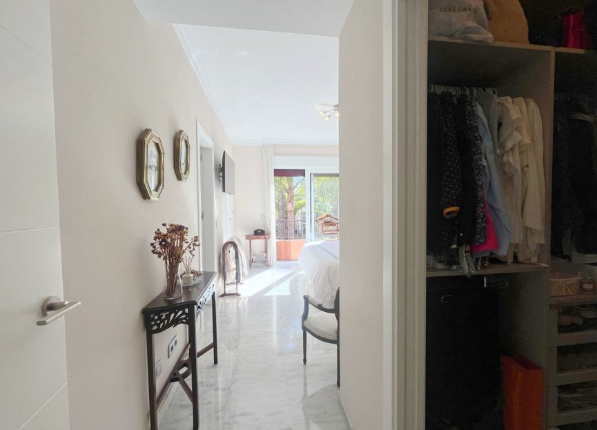 Resale - House - Detached Villa - Marbella - Marbella Centro