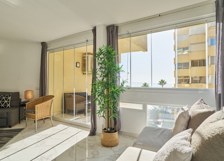 Resale - Apartment - Middle Floor Apartment - Marbella - Marbella Centro