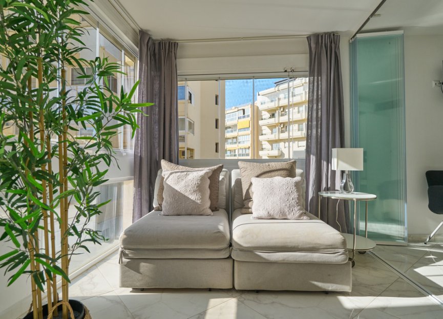 Resale - Apartment - Middle Floor Apartment - Marbella - Marbella Centro