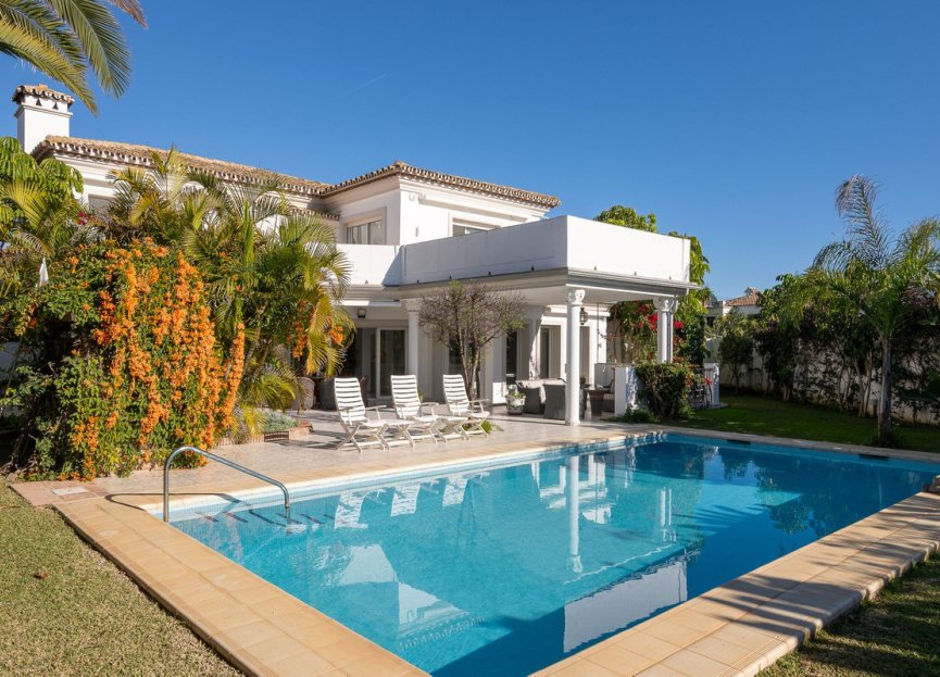 Resale - House - Detached Villa - Marbella - Marbesa