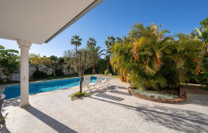 Resale - House - Detached Villa - Marbella - Marbesa