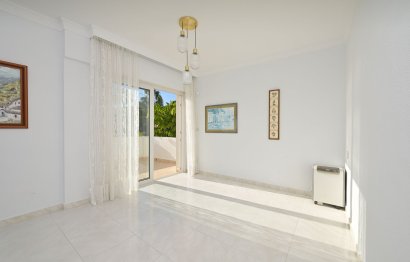 Resale - House - Detached Villa - Marbella - Marbesa