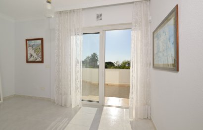 Resale - House - Detached Villa - Marbella - Marbesa