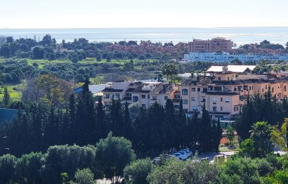 Resale - Apartment - Top Floor Apartment - Estepona - Estepona Centro