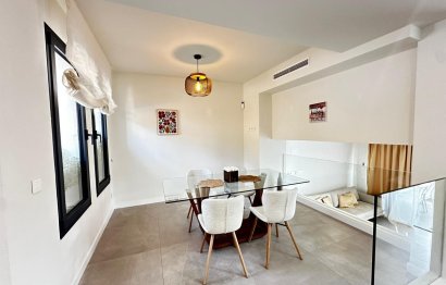 Resale - House - Semi-Detached House - Marbella - Cabopino