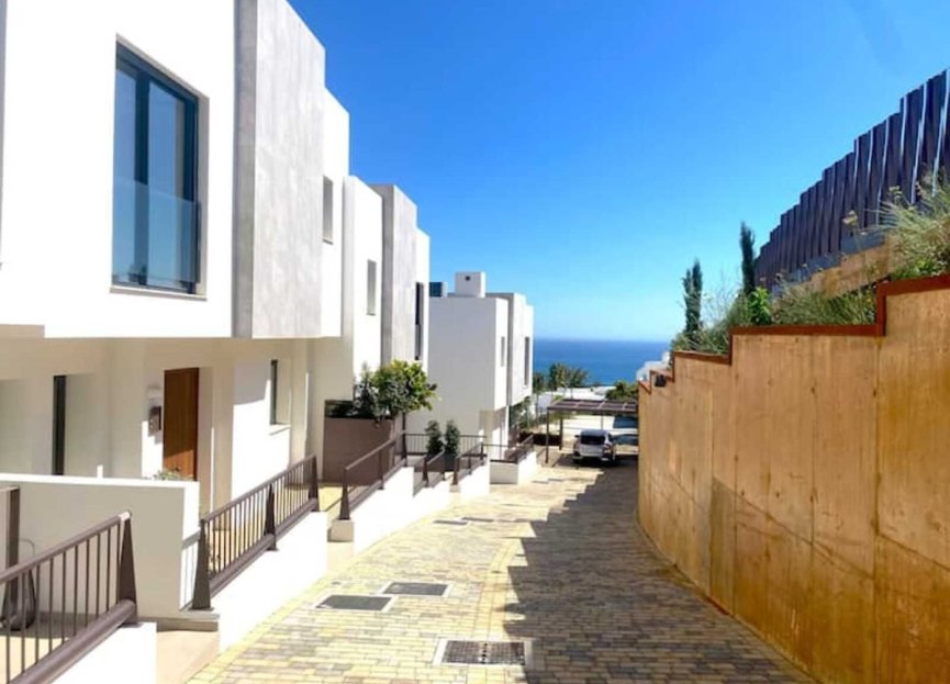 Resale - House - Semi-Detached House - Marbella - Cabopino