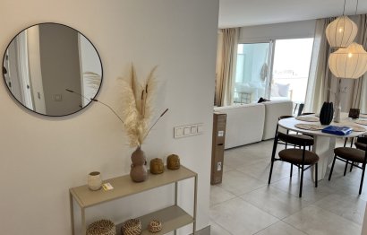 Resale - Apartment - Middle Floor Apartment - Marbella - Altos de los Monteros