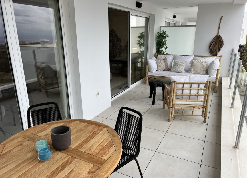 Resale - Apartment - Middle Floor Apartment - Marbella - Altos de los Monteros