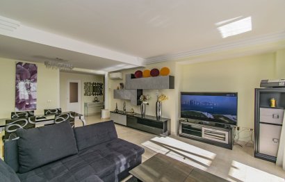 Resale - Apartment - Penthouse - Benahavís - Benahavís Centro