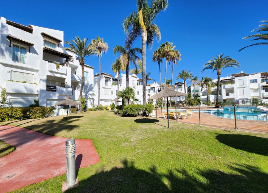 Resale - Apartment - Penthouse Duplex - Estepona - Costalita