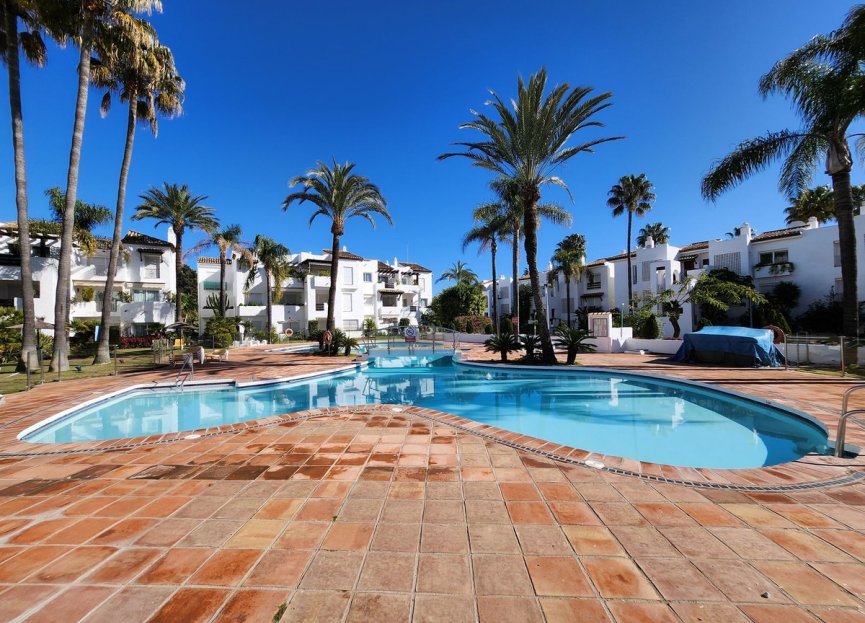 Resale - Apartment - Penthouse Duplex - Estepona - Costalita