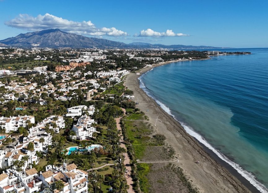 Resale - Apartment - Penthouse Duplex - Estepona - Costalita