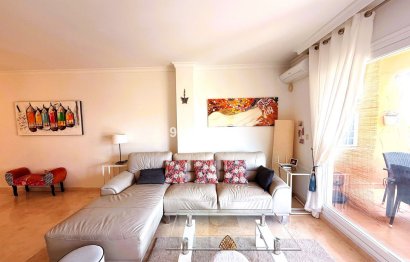 Resale - Apartment - Middle Floor Apartment - Marbella - Elviria