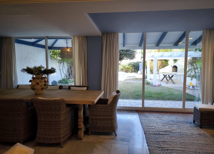 Resale - House - Townhouse - Marbella - Nueva Andalucia