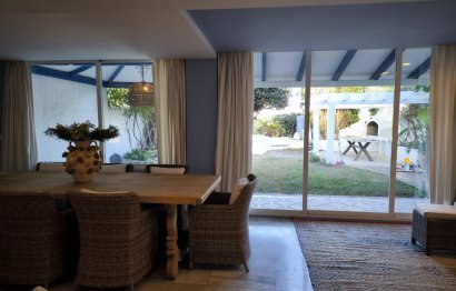 Resale - House - Townhouse - Marbella - Nueva Andalucia