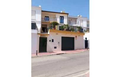 Resale - House - Townhouse - Benalmádena - Benalmadena Centro