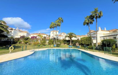 Resale - House - Townhouse - Estepona - Estepona Centro