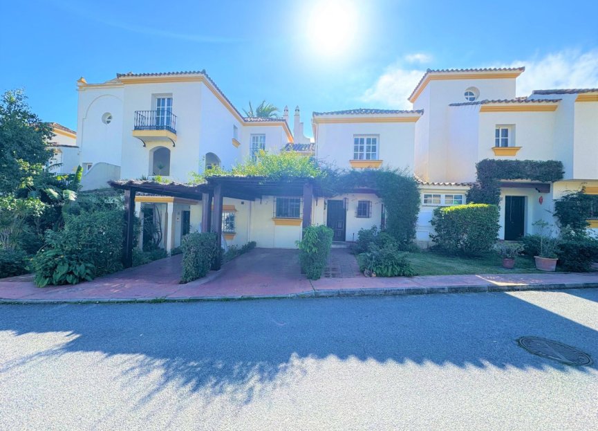 Resale - House - Townhouse - Estepona - Estepona Centro