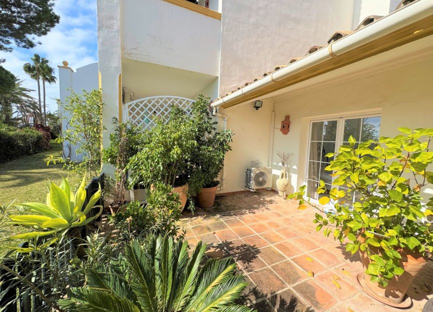 Resale - House - Townhouse - Estepona - Estepona Centro