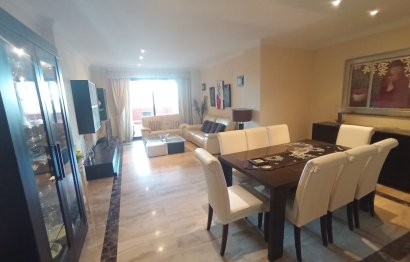 Resale - Apartment - Middle Floor Apartment - Estepona - Estepona Centro