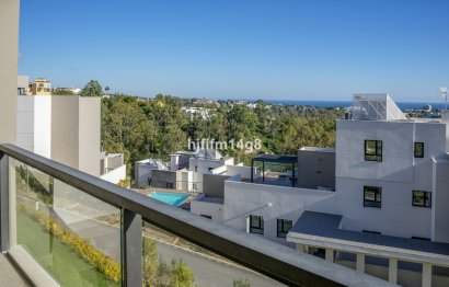 Resale - Apartment - Ground Floor Apartment - Marbella - Nueva Andalucia