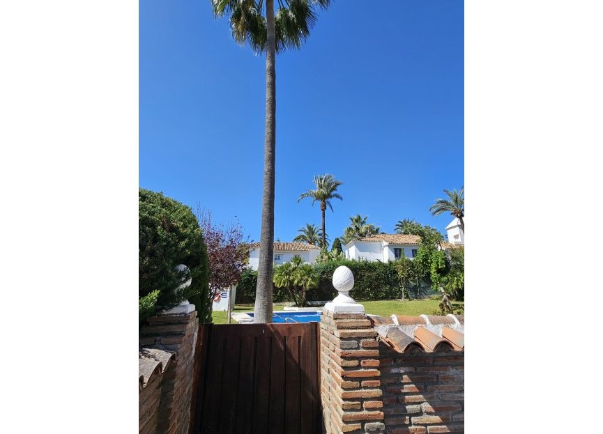 Resale - House - Detached Villa - Marbella - Sierra Blanca