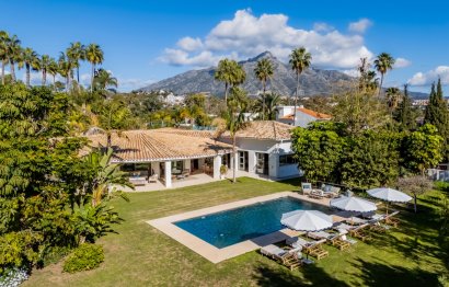 villa for sale in nueva andalucia, marbella with private pool