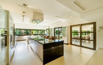 villa for sale in nueva andalucia, marbella with designer kitchen