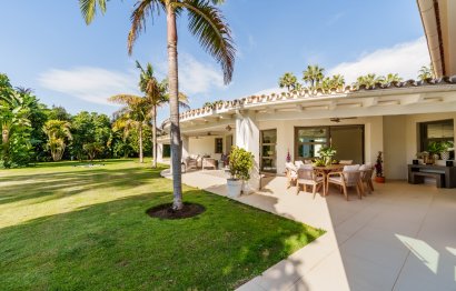 villa, bungalow for sale in nueva andalucia, marbella, private pool, private garden,  near golf course, near beach