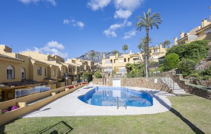 Resale - House - Semi-Detached House - Marbella - Marbella Centro