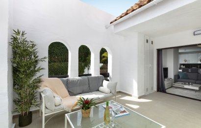 Resale - Apartment - Middle Floor Apartment - Marbella - Nueva Andalucia