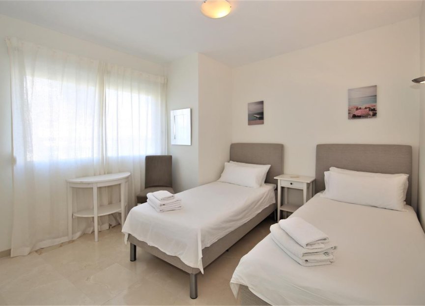 Reventa - Apartment - Middle Floor Apartment - Estepona - Estepona Centro