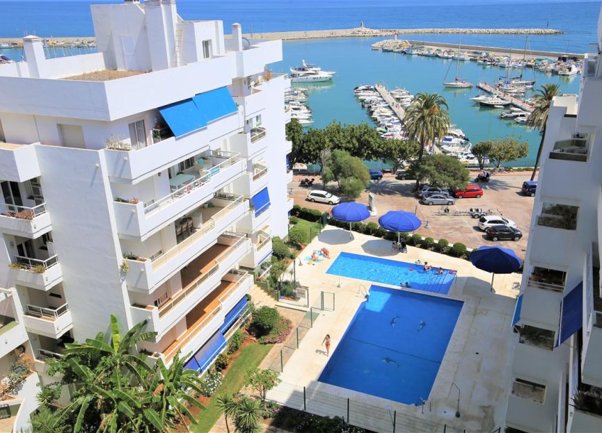 Resale - Apartment - Penthouse - Estepona - Estepona Centro