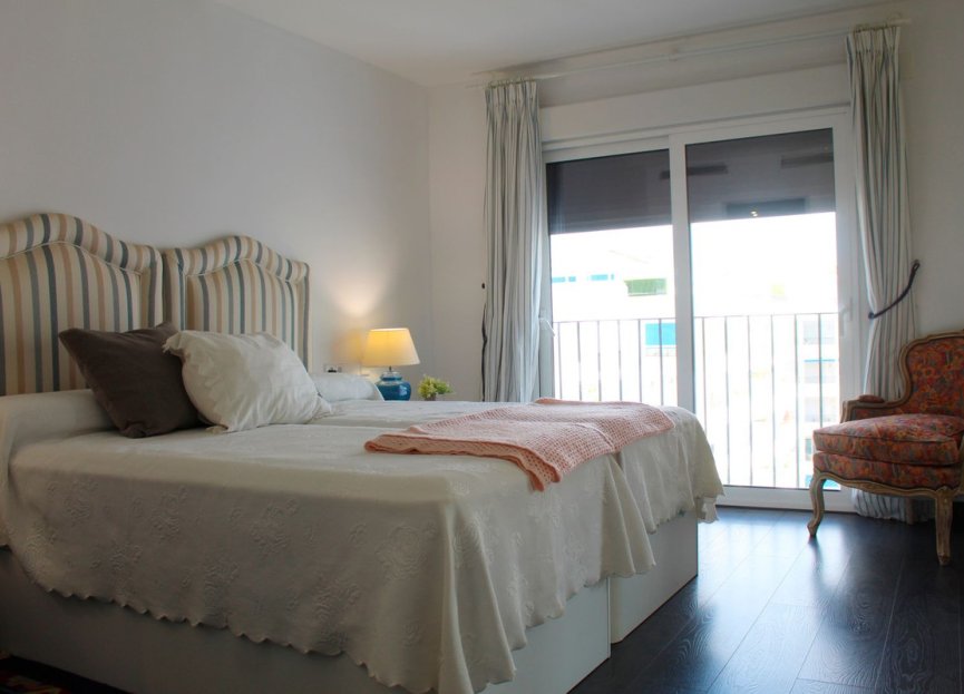 Resale - Apartment - Penthouse - Marbella - Puerto Banús