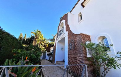 Resale - House - Detached Villa - Marbella - Puerto Banús