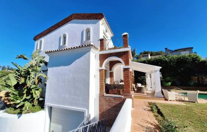 Resale - House - Detached Villa - Marbella - Puerto Banús