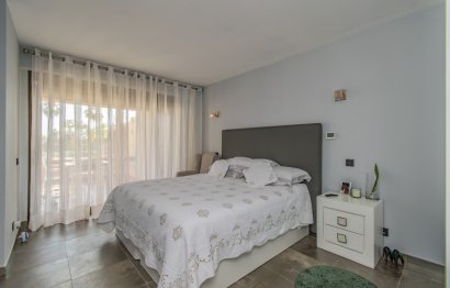 Resale - Apartment - Ground Floor Apartment - Estepona - Atalaya