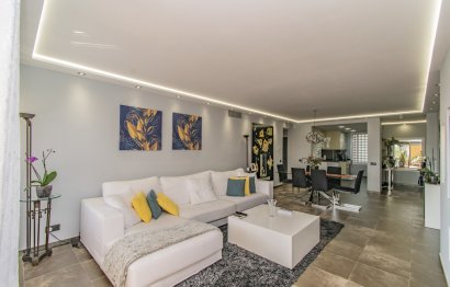 Resale - Apartment - Ground Floor Apartment - Estepona - Atalaya