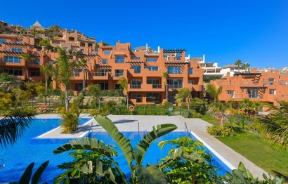 Resale - Apartment - Ground Floor Apartment - Marbella - Nueva Andalucia