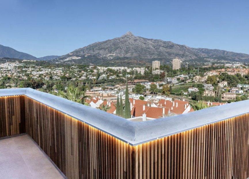 Resale - Apartment - Penthouse - Marbella - Nueva Andalucia