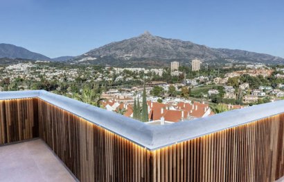 Resale - Apartment - Penthouse - Marbella - Nueva Andalucia