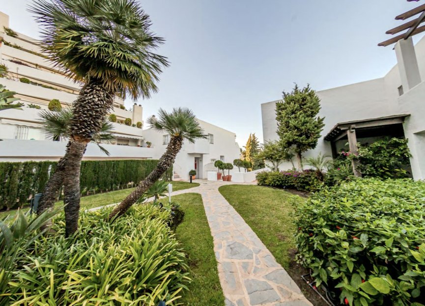 Resale - Apartment - Penthouse - Marbella - Nueva Andalucia