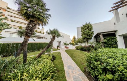 Resale - Apartment - Penthouse - Marbella - Nueva Andalucia