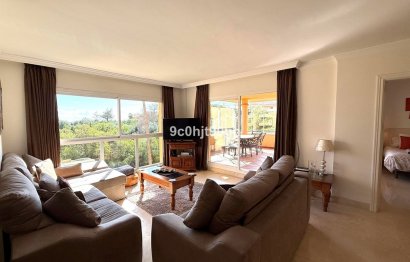 Resale - Apartment - Middle Floor Apartment - Marbella - Elviria