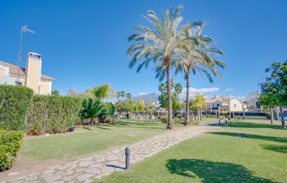 Resale - House - Townhouse - Marbella - Guadalmina Alta