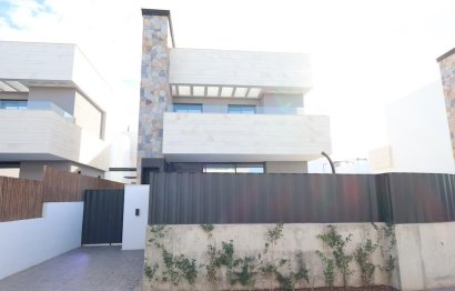 Resale - House - Detached Villa - Los Alcazares - Los Alcazares Centro