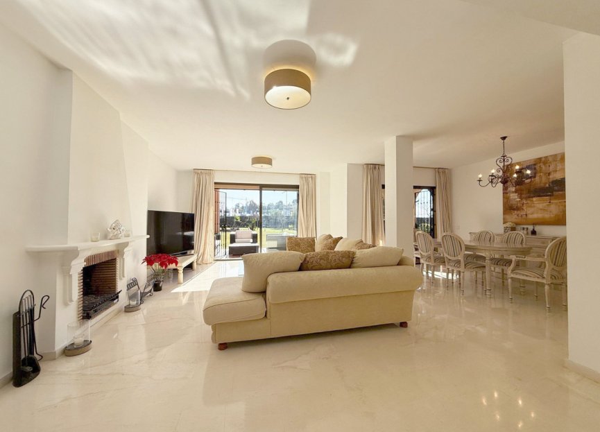 Resale - Apartment - Ground Floor Apartment - Estepona - Estepona Centro