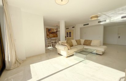 Resale - Apartment - Ground Floor Apartment - Estepona - Estepona Centro