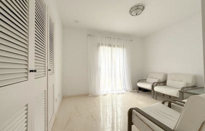 Resale - Apartment - Ground Floor Apartment - Estepona - Estepona Centro